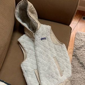 Patagonia Los Gatos hooded reversible vest